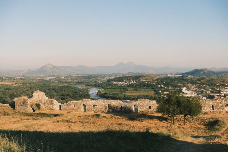 Itin raire 7 jours sur Albanie travel tourism landmark